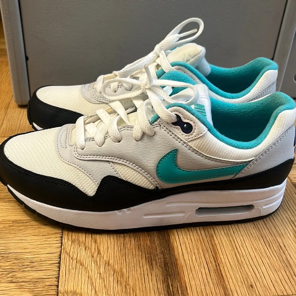 Air Max 1 - Picture 1 of 6